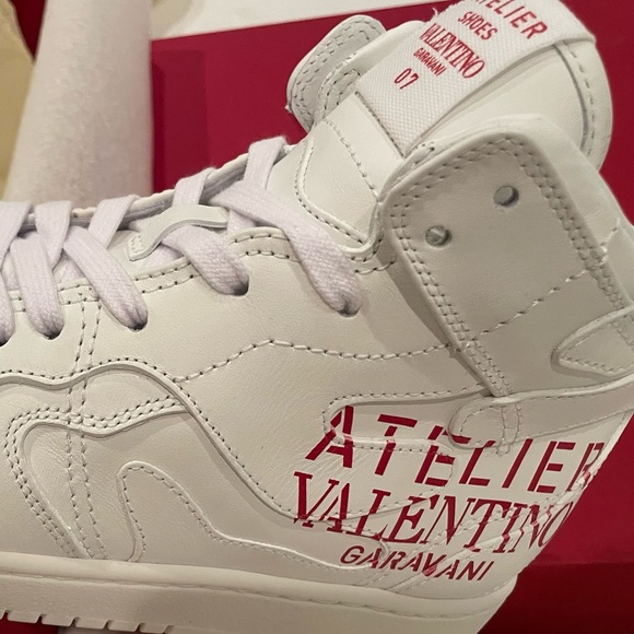 ❌SOLD❌ VALENTINO GARAVANI
White 07 Camouflage Edition Atelier Mid-Top Sneakers - Picture 7 of 16